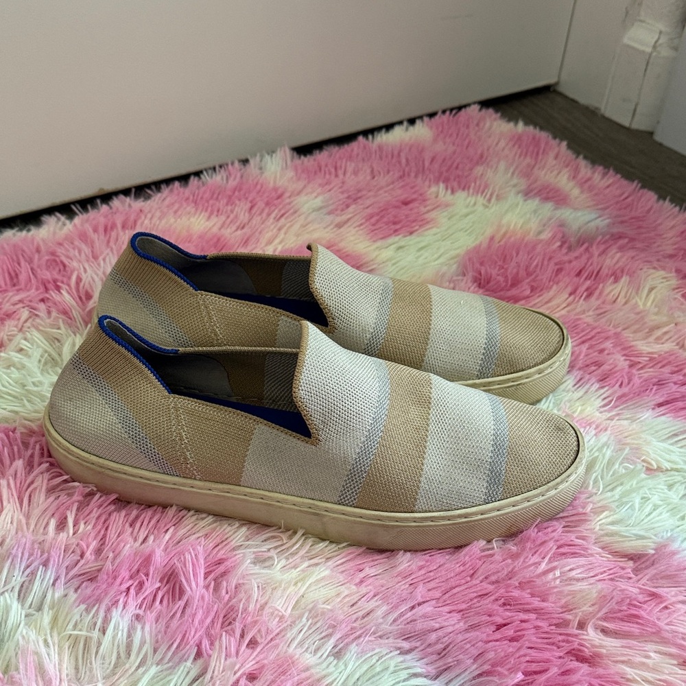 Rothy's Beige and Light Gray Slip-On Loafers